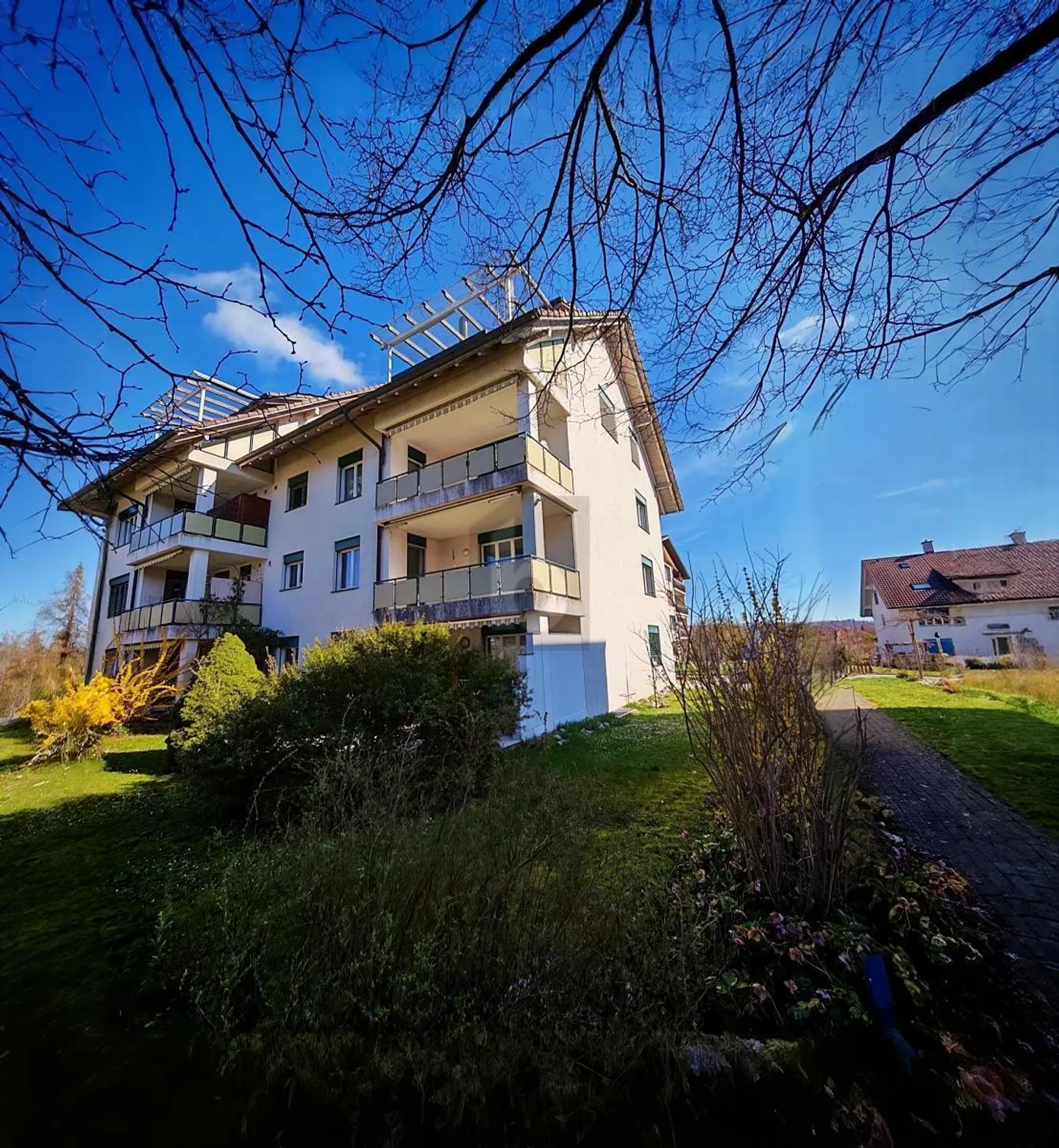 Geräumige Wohnung mit Weinblick - Foto 1 von 6