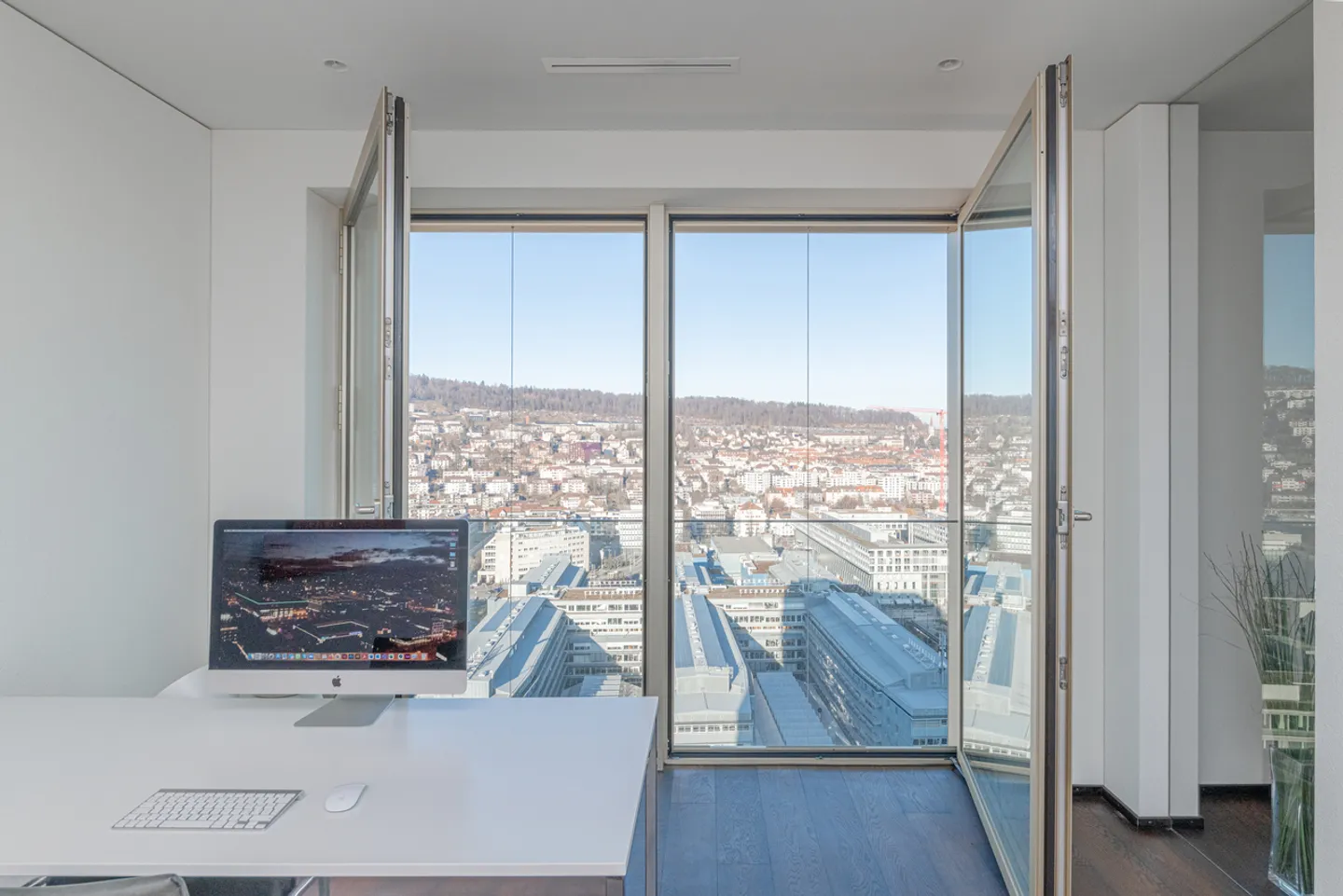 Apartment for sale - Photo 2 of 11