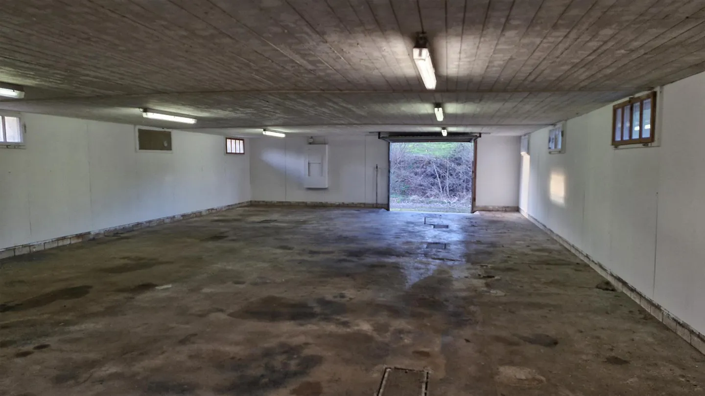 Parking garage / storage room for rent 108m2 - Photo 3 of 4