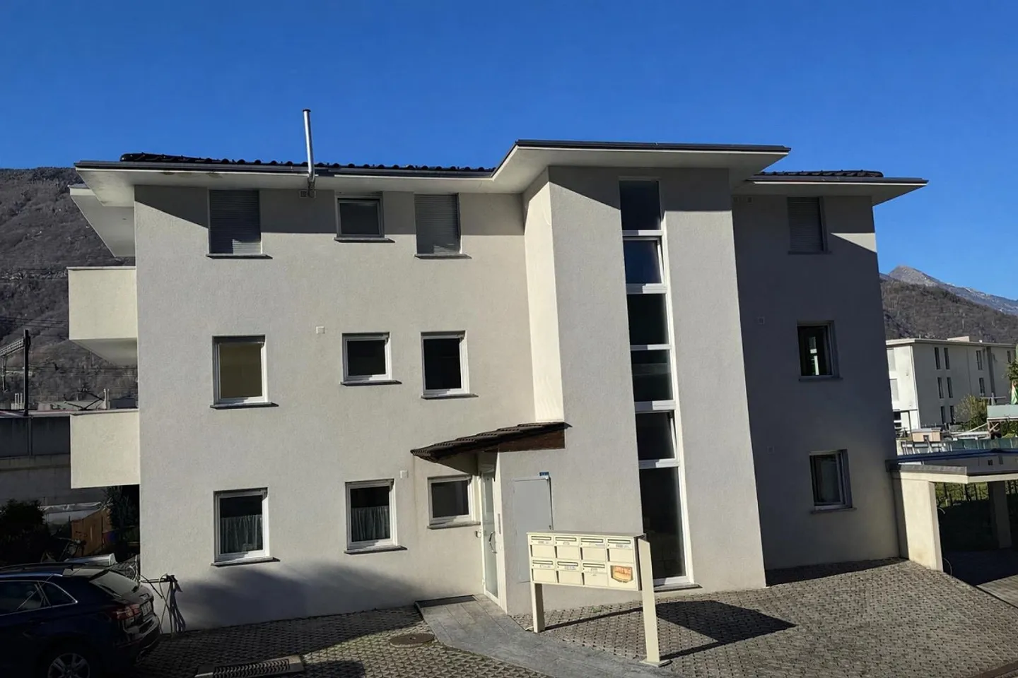 SPAZIO - LUCE - E COMFORT IN UNA POSIZIONE IDEALE - Foto 8 di 8