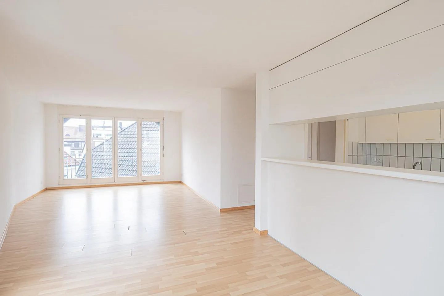 Ampio appartamento 2.5 locali - Foto 2 di 13