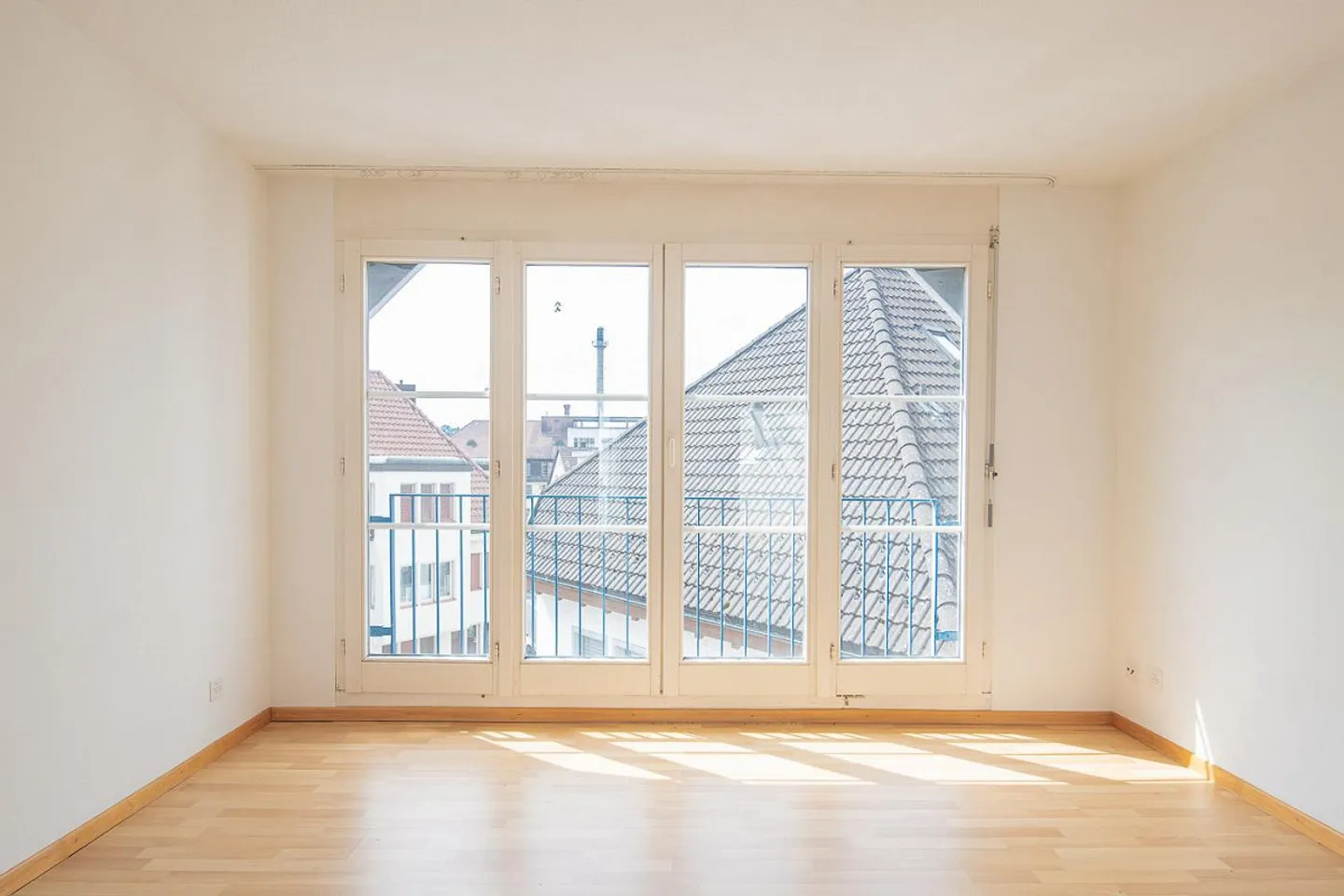 Ampio appartamento 2.5 locali - Foto 3 di 13