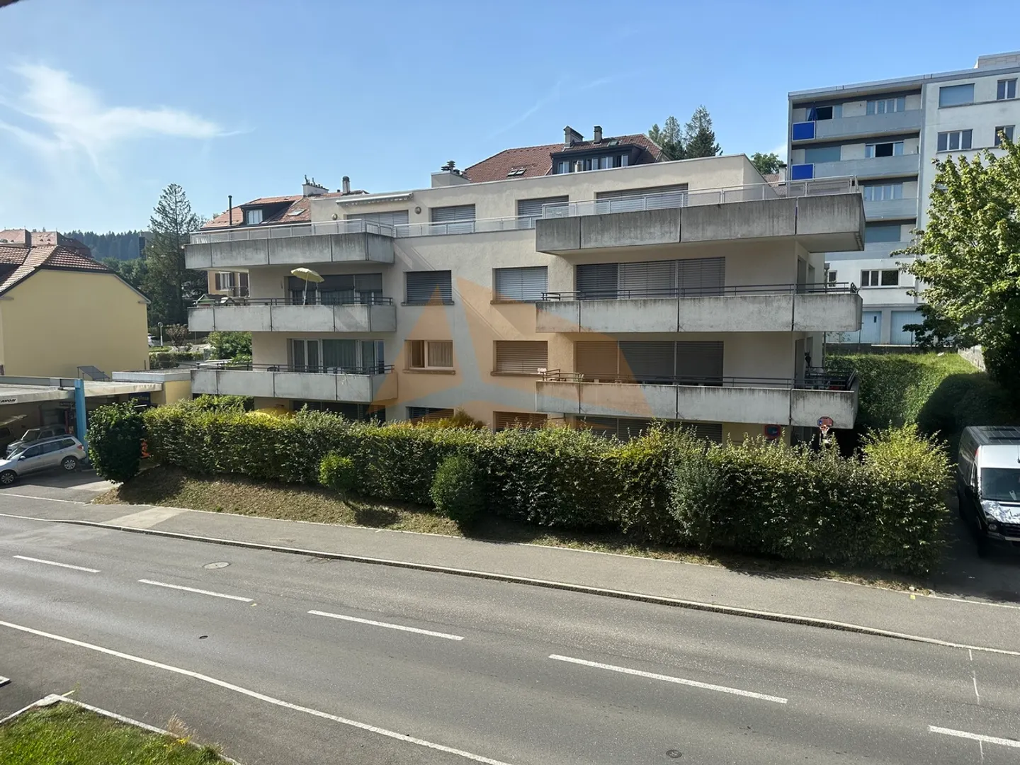 Magnifique Attique avec Terrasse - Photo 2 sur 13