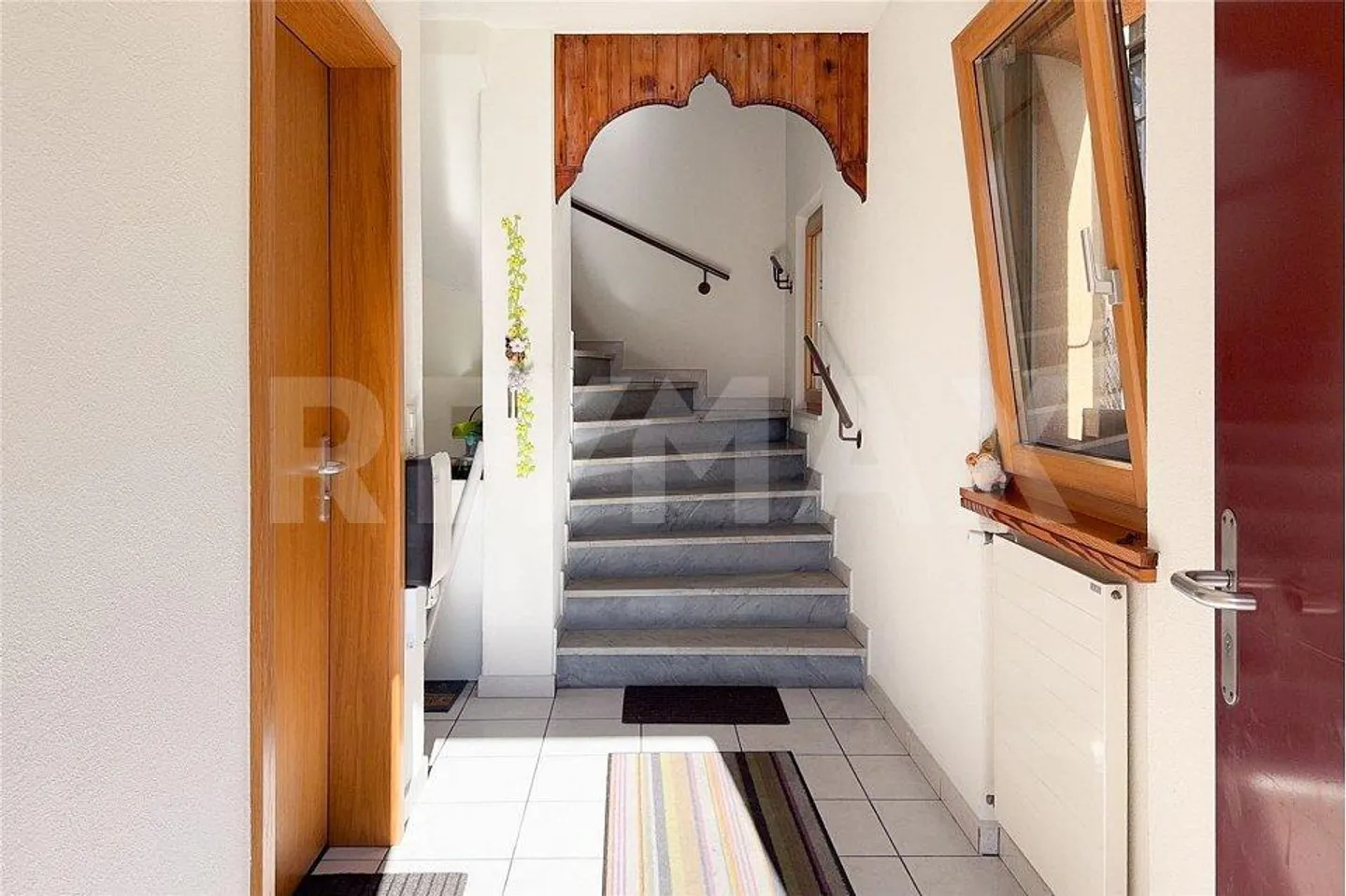 Haus mit 2 unabhängigen Wohnungen und Garten - Foto 4 von 13