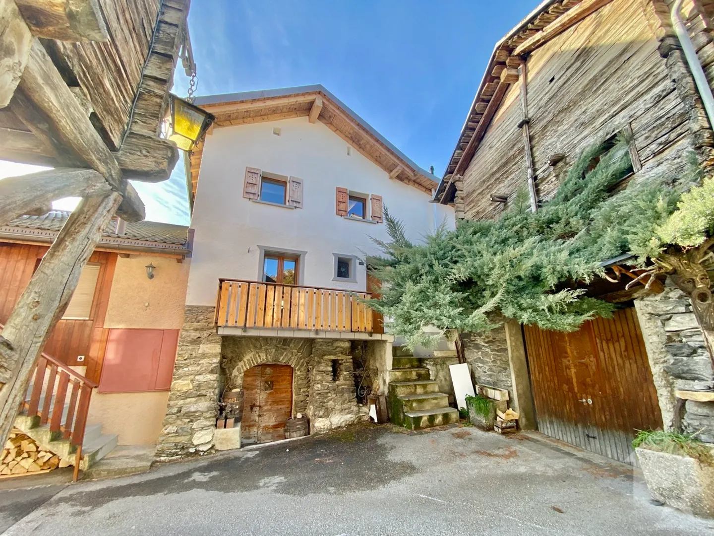 Renovated family or rental property, terrace, cellar, garage, parking! - Photo 1 of 32