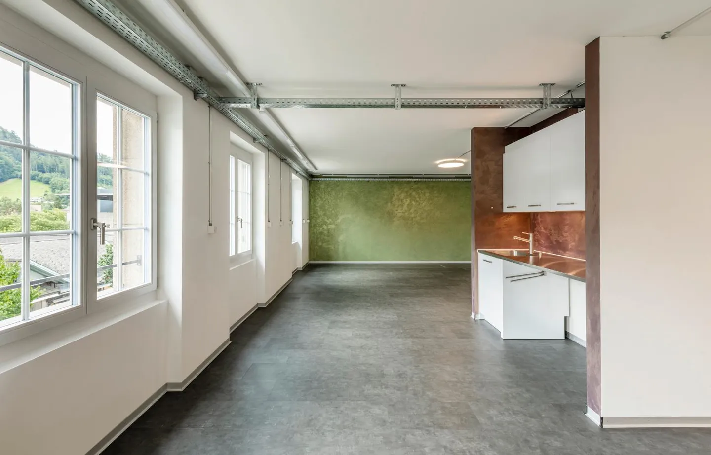 Ufficio moderno direttamente alla stazione di Interlaken West - Foto 3 di 7