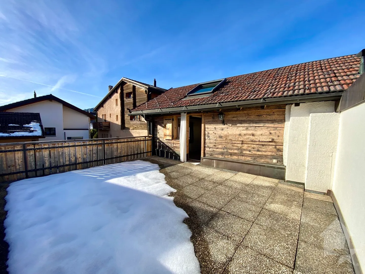 Renovated family or rental property, terrace, cellar, garage, parking! - Photo 3 of 32