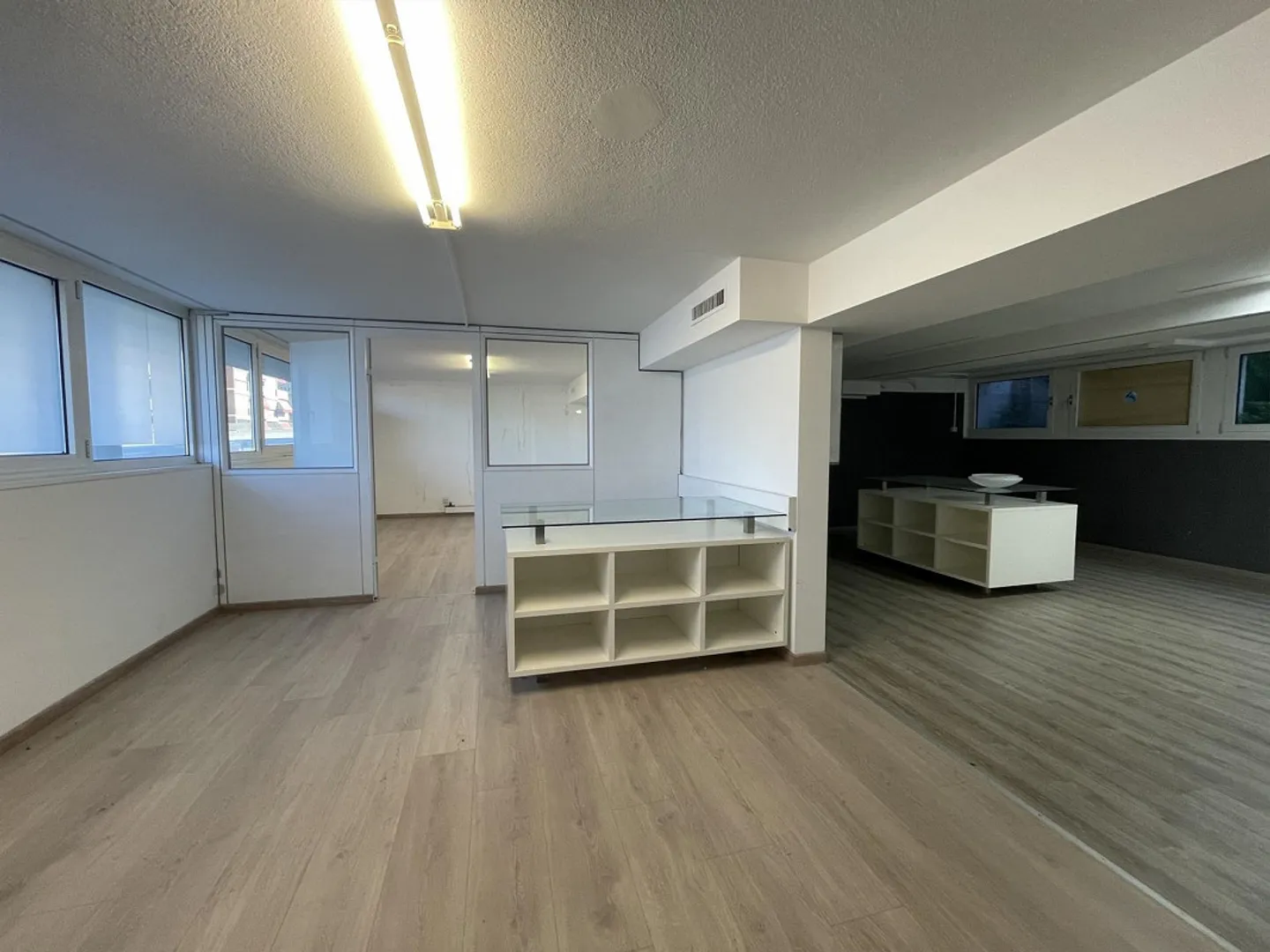 OFFICE ON TWO LEVELS WITH 6 PARKING SPACES AT A SUPER PRICE - Photo 7 of 13