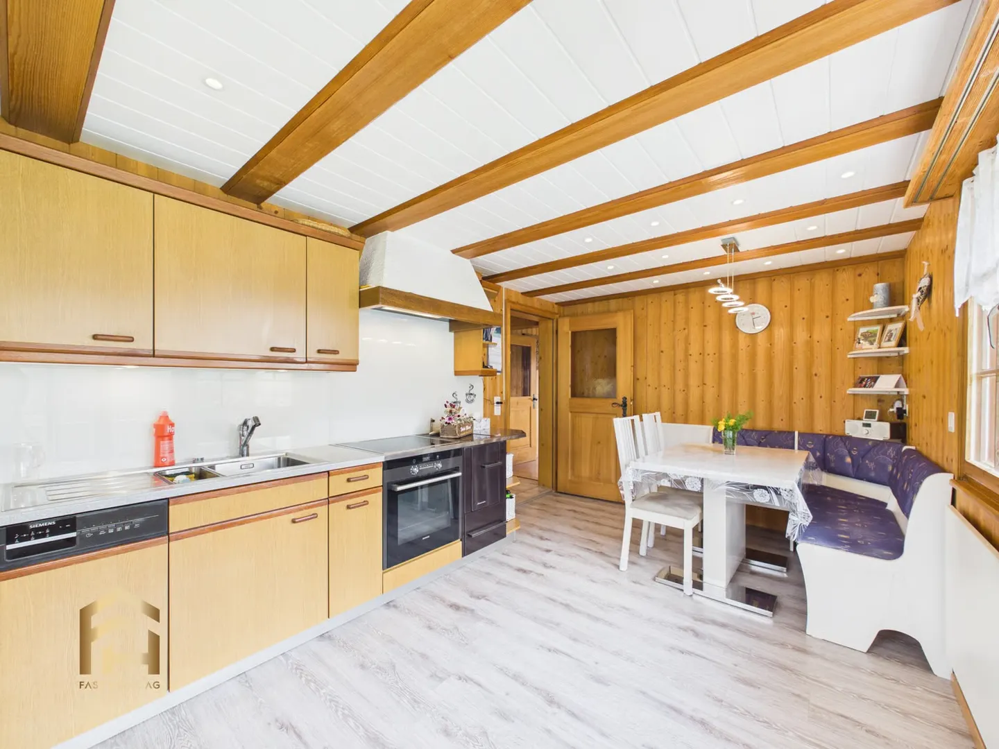 Chalet in Ernen als Ferienwohnung oder Erstwohnsitz mit Einliegerwohnu - Foto 5 di 13
