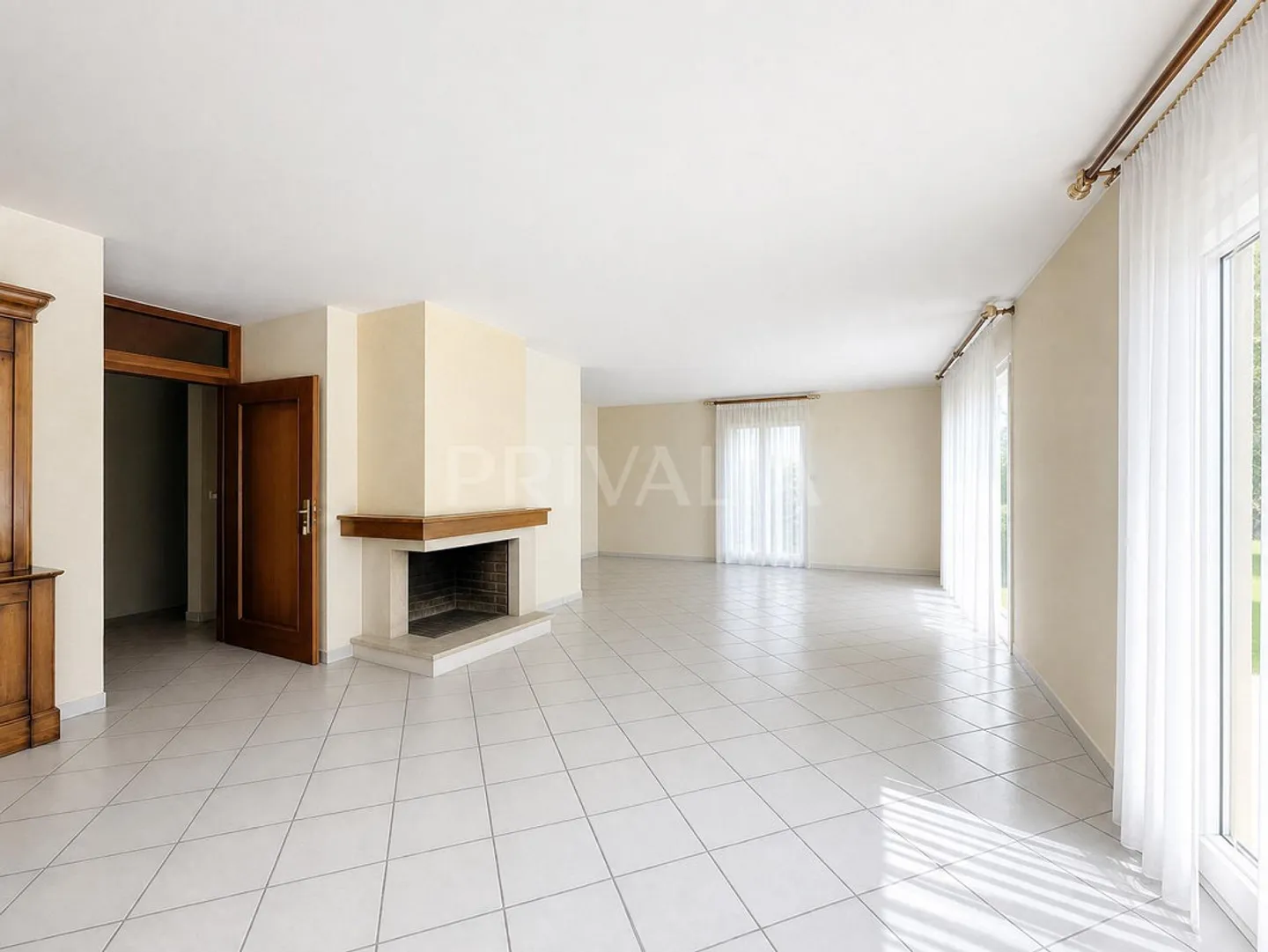 Charming Detached Villa in Genthod - Photo 2 of 4