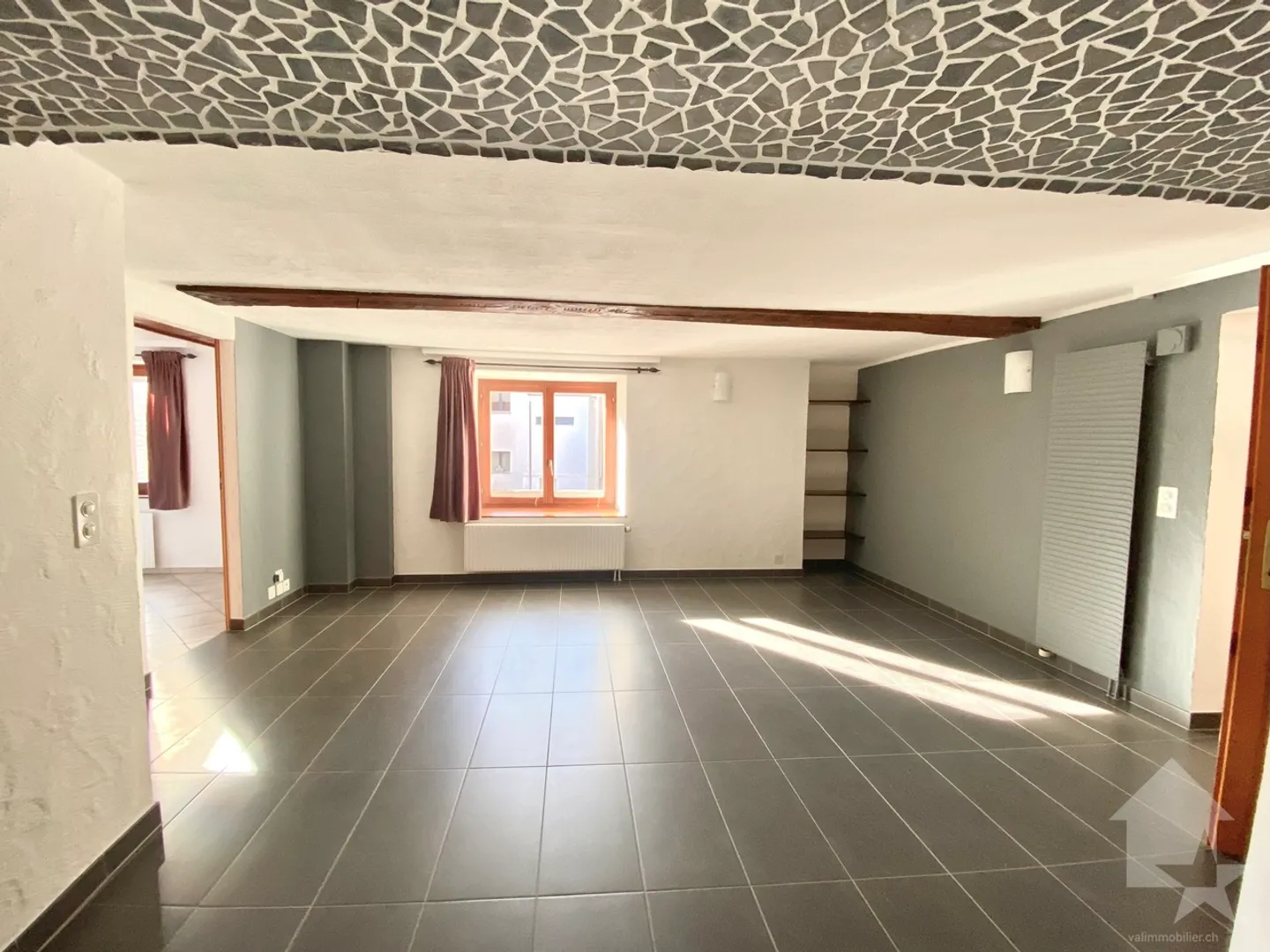 Renovated family or rental property, terrace, cellar, garage, parking! - Photo 7 of 32