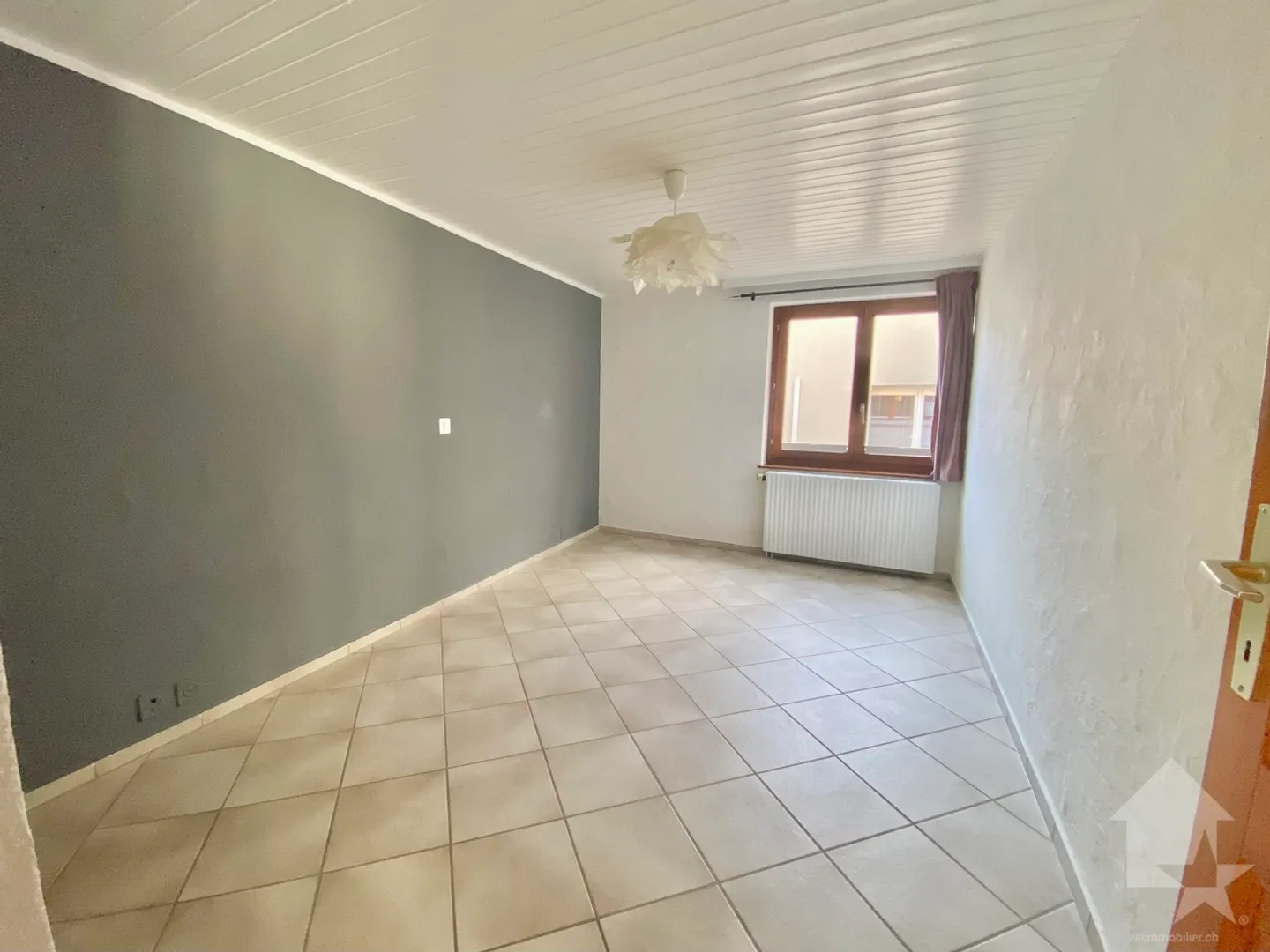 Renovated family or rental property, terrace, cellar, garage, parking! - Photo 8 of 32