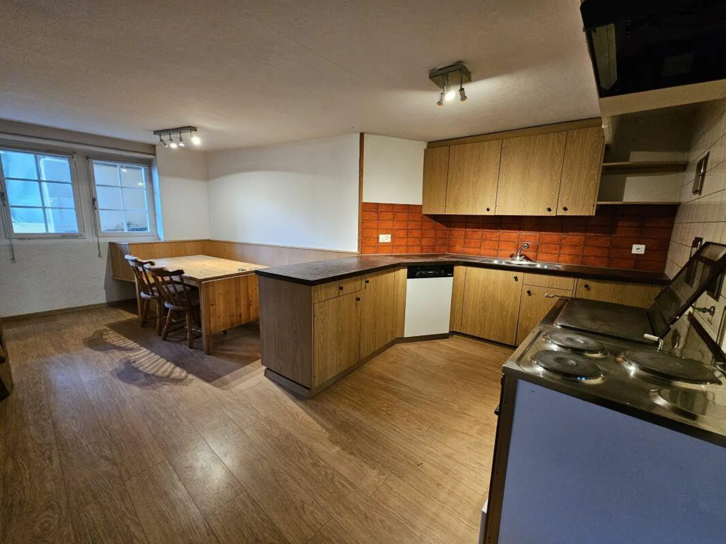 Attività artigianale - Finanziata dall'affitto della casa di 5,5 stanze - Foto 13 di 20