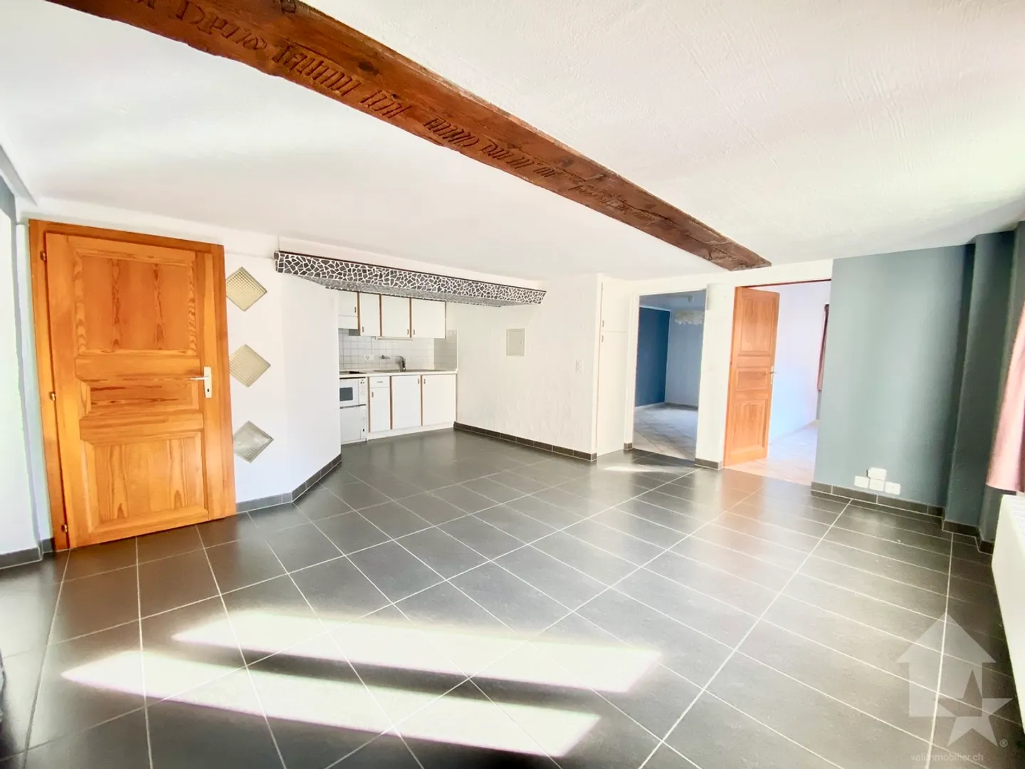 Renovated family or rental property, terrace, cellar, garage, parking! - Photo 6 of 32