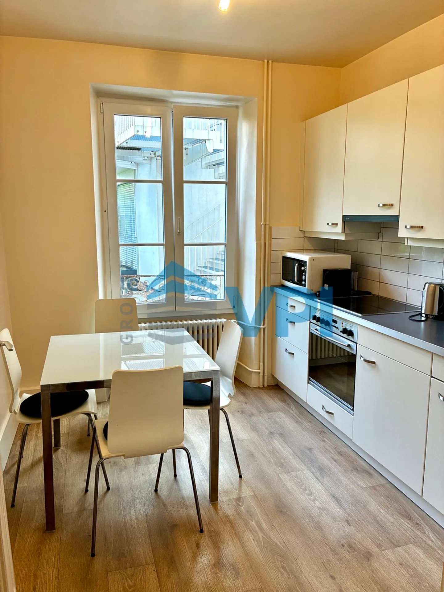 Appartement de 2,5 pièces meublé à deux pas du Lac - Photo 2 sur 5