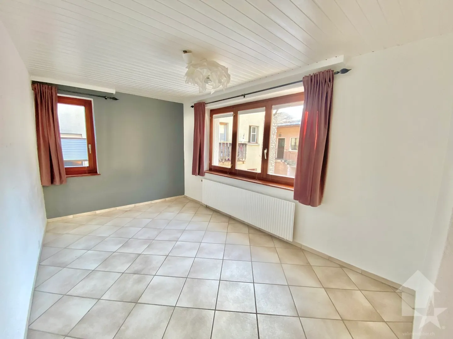 Renovated family or rental property, terrace, cellar, garage, parking! - Photo 10 of 32