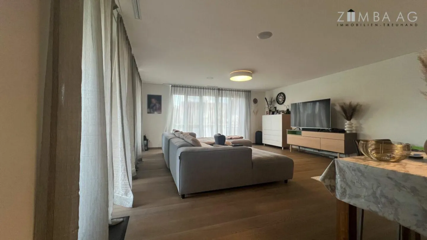 Modernes 4.5-Zimmer-Apartment - Foto 10 von 17