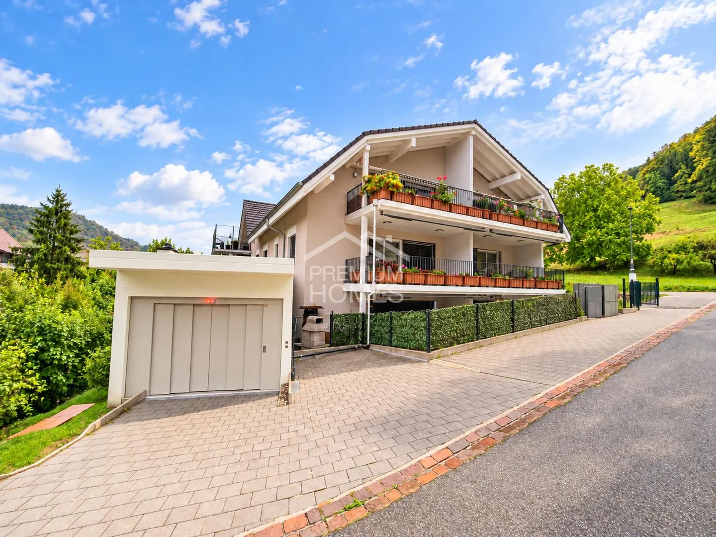 Appartement moderne avec jardin - Photo 1 sur 7