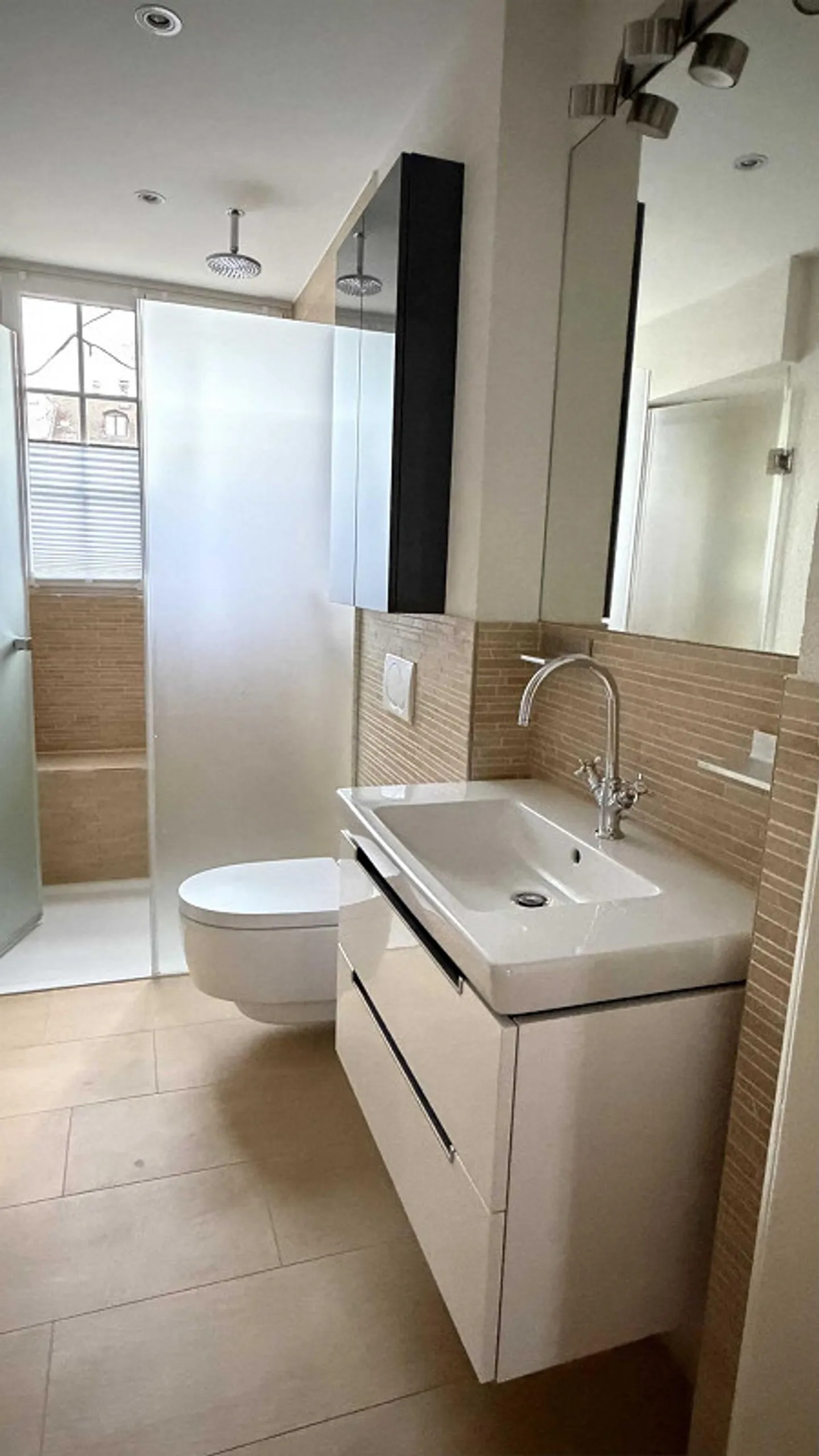 Charming 3-room old building apartment with balcony in Kleinbasel - Photo 7 of 12