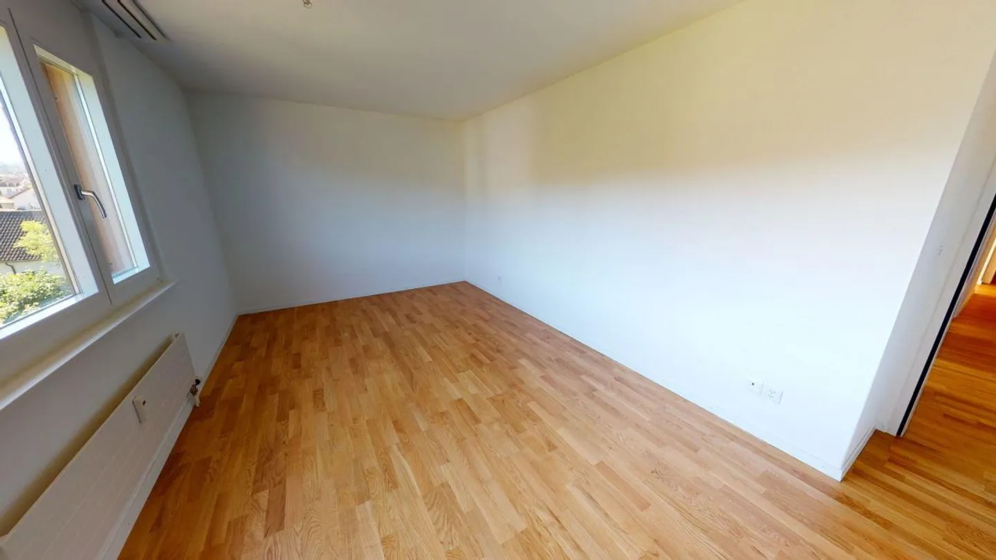 Charmante Wohnung mit grossem Balkon - Foto 6 von 11