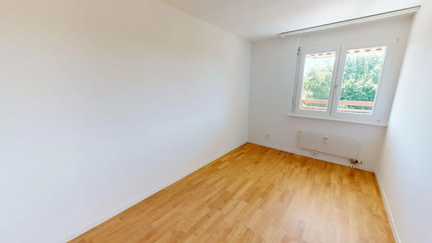 Charmante Wohnung mit grossem Balkon - Foto 7 von 11