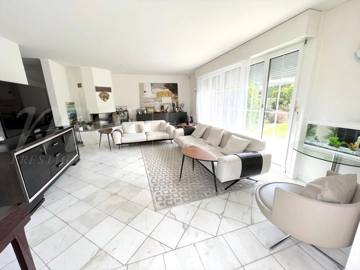 STUPENDA CASA MODERNA CON VERANDA - GIARDINO DI circa 600 m2 - Foto 7 di 13