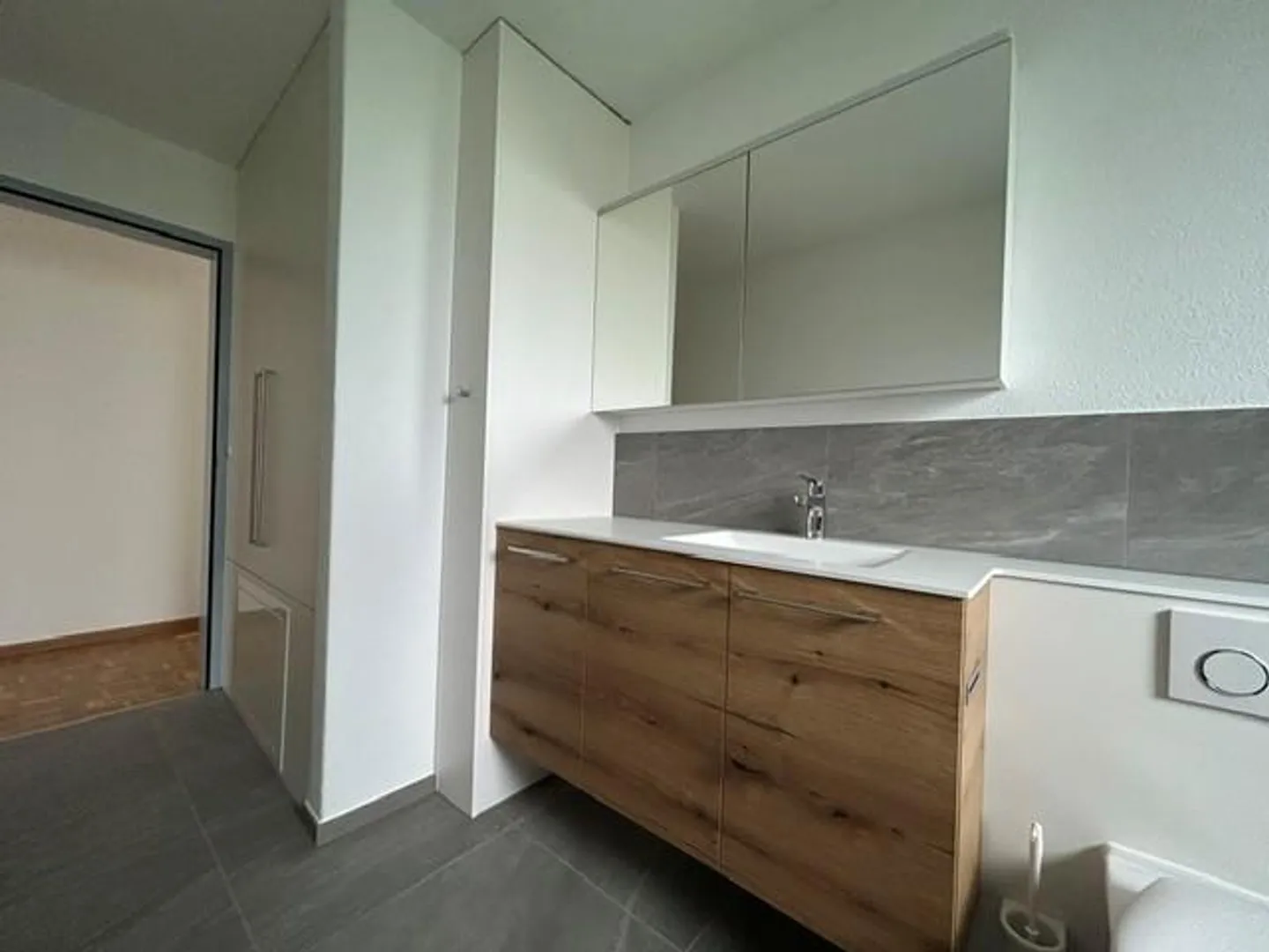 Geräumige 4.5-Zimmer-Wohnung - Foto 8 von 12