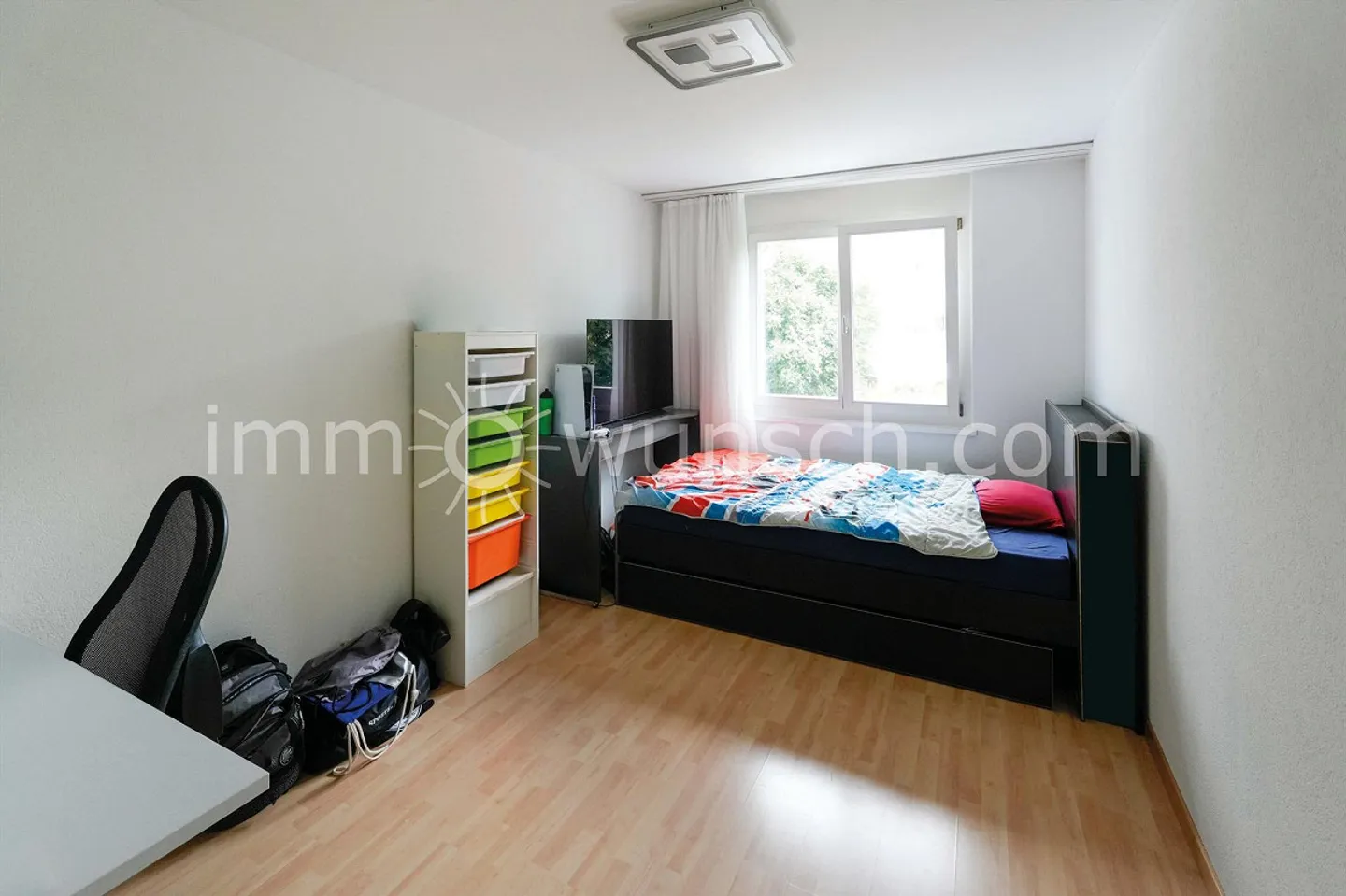 Family-friendly and spacious 5 ½ room condominium - Photo 7 of 12