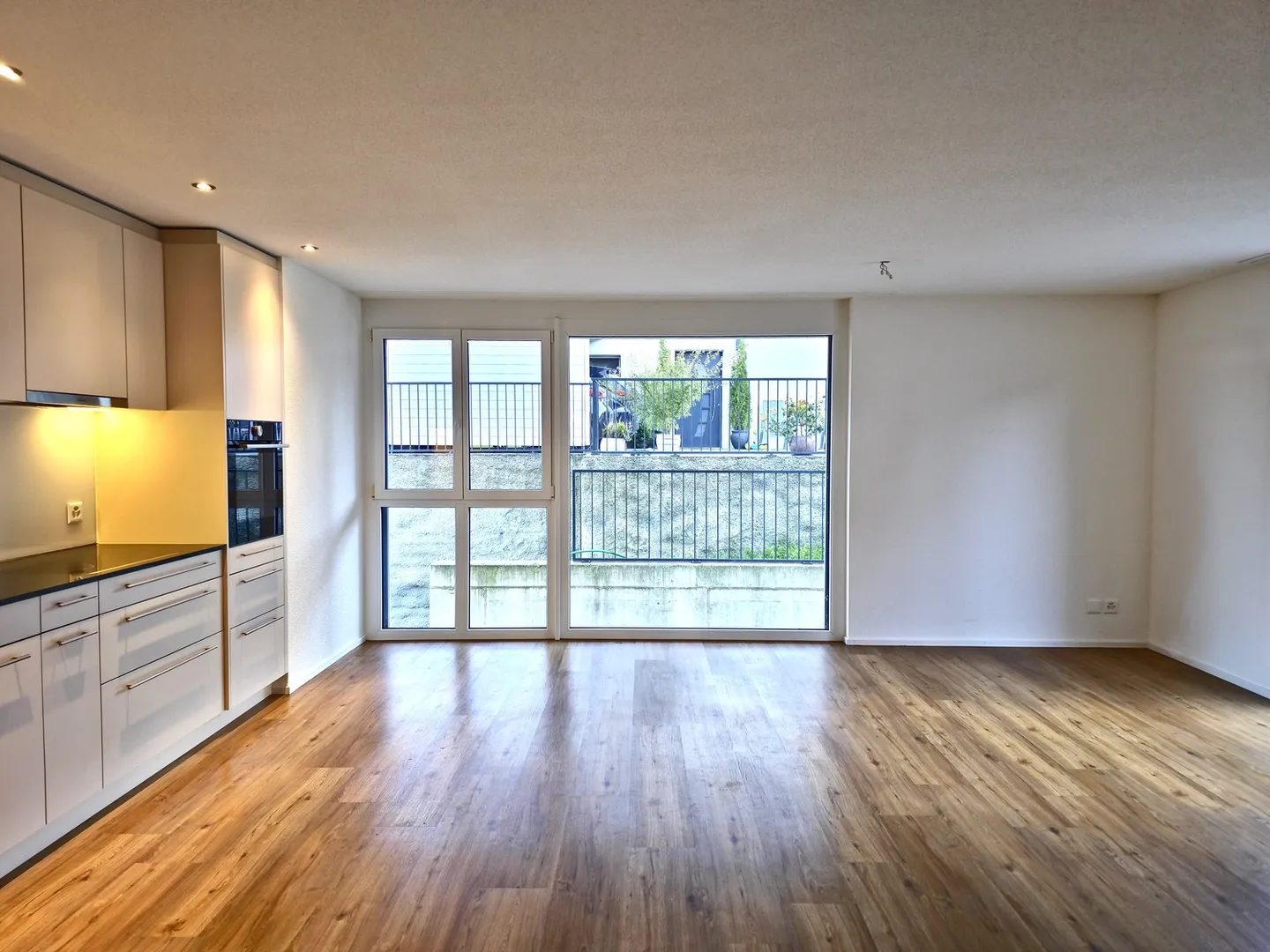 Neuwertige 3 Zimmer-Wohnung in Gerzensee! - Foto 2 von 13