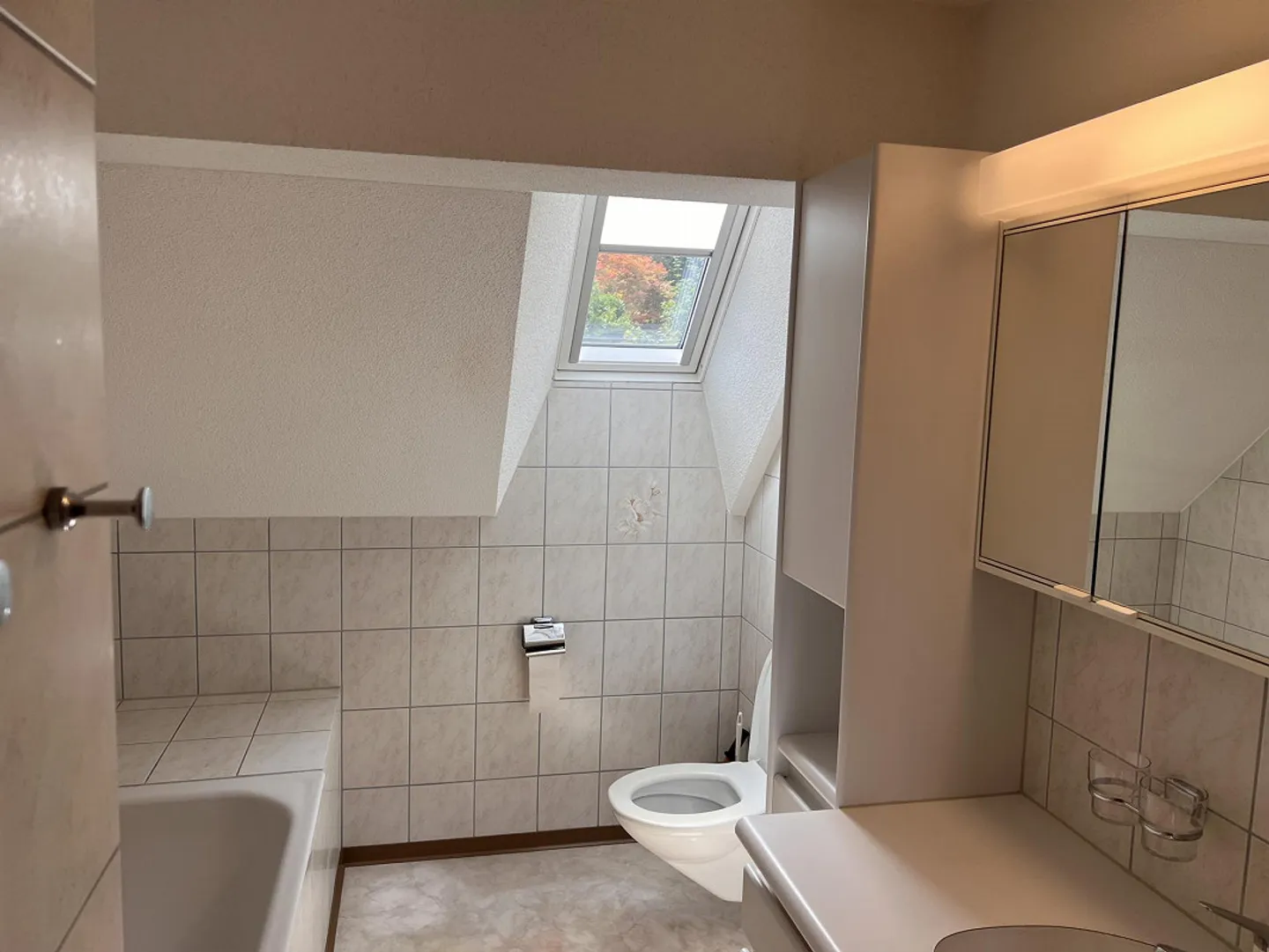 PIÙ DI UNA CASA - IL TUO NUOVO LUOGO PREFERITO! Moderno appartamento di 2,5 stanze - Foto 8 di 13