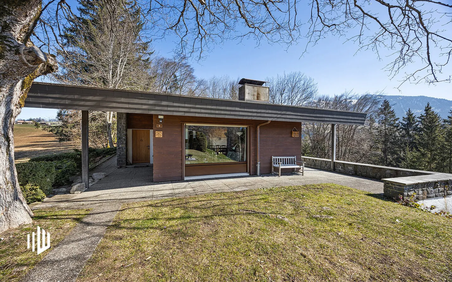 ImmoWyss - Chalet architettonicamente attraente sopra il lago di Thun - Foto 2 di 10