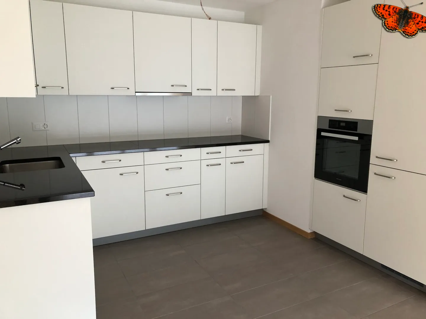 Appartement Charmant avec Vue Montagne - Photo 3 sur 5
