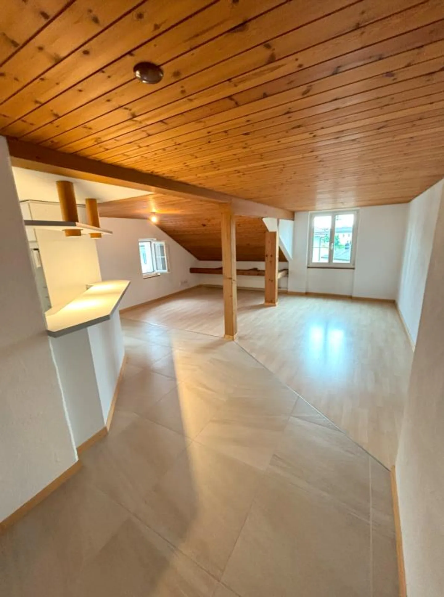 Spazioso appartamento di 4.5 locali - Foto 1 di 11
