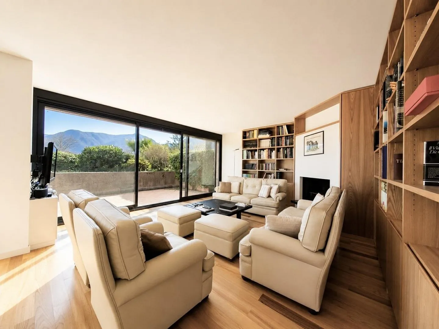 Gentilino : Appartement à louer de 3,5 pièces avec espaces extérieurs - Photo 4 sur 9