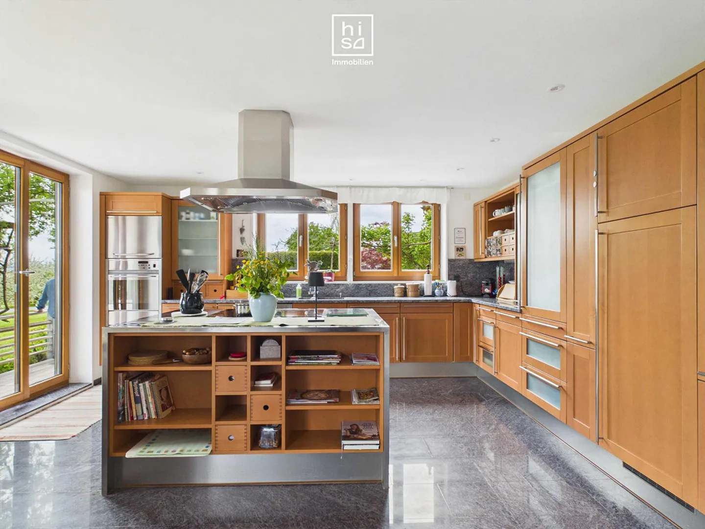 Panoramic View with Privacy - Photo 4 of 11