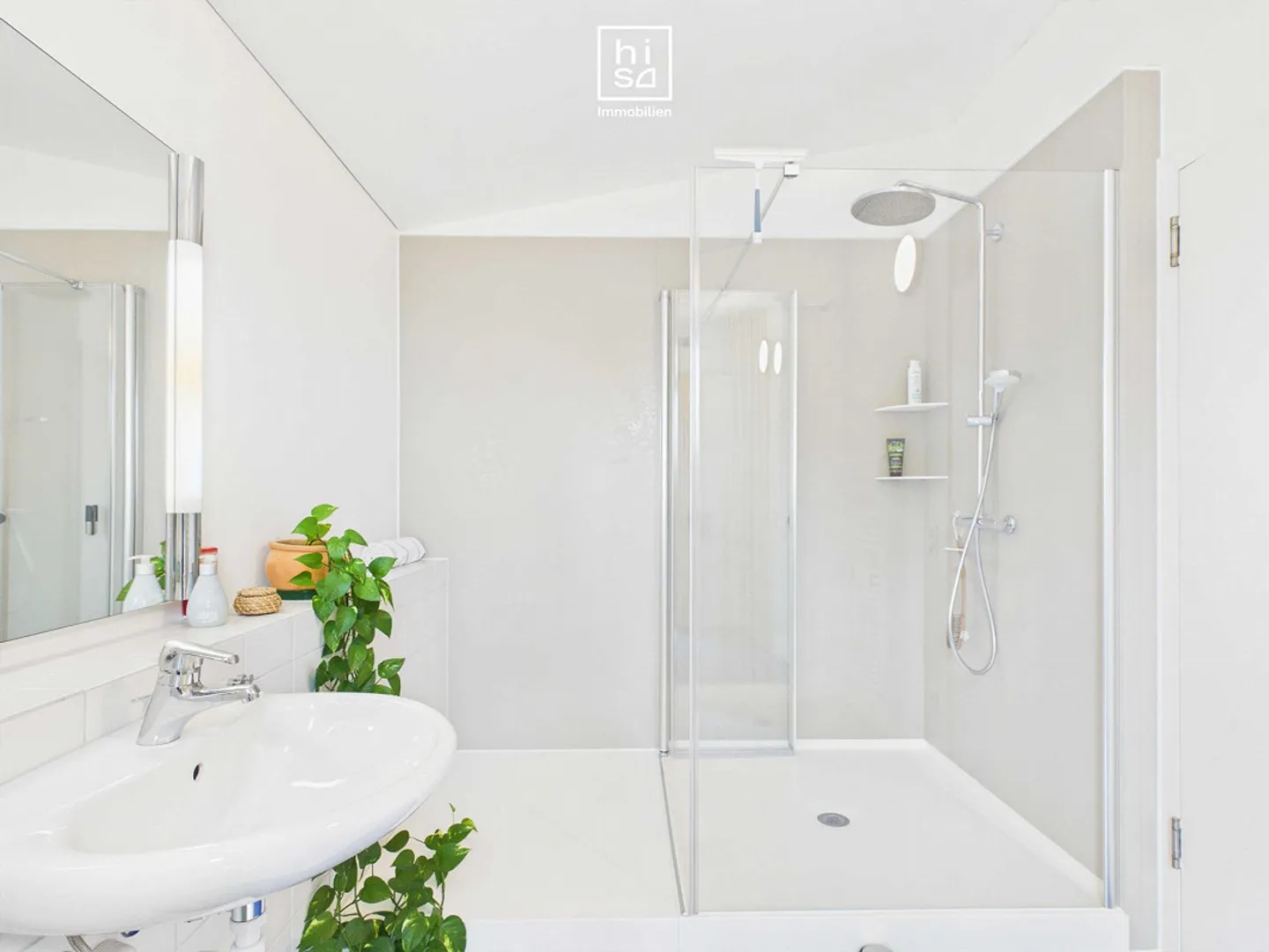 Panoramic View with Privacy - Photo 10 of 11