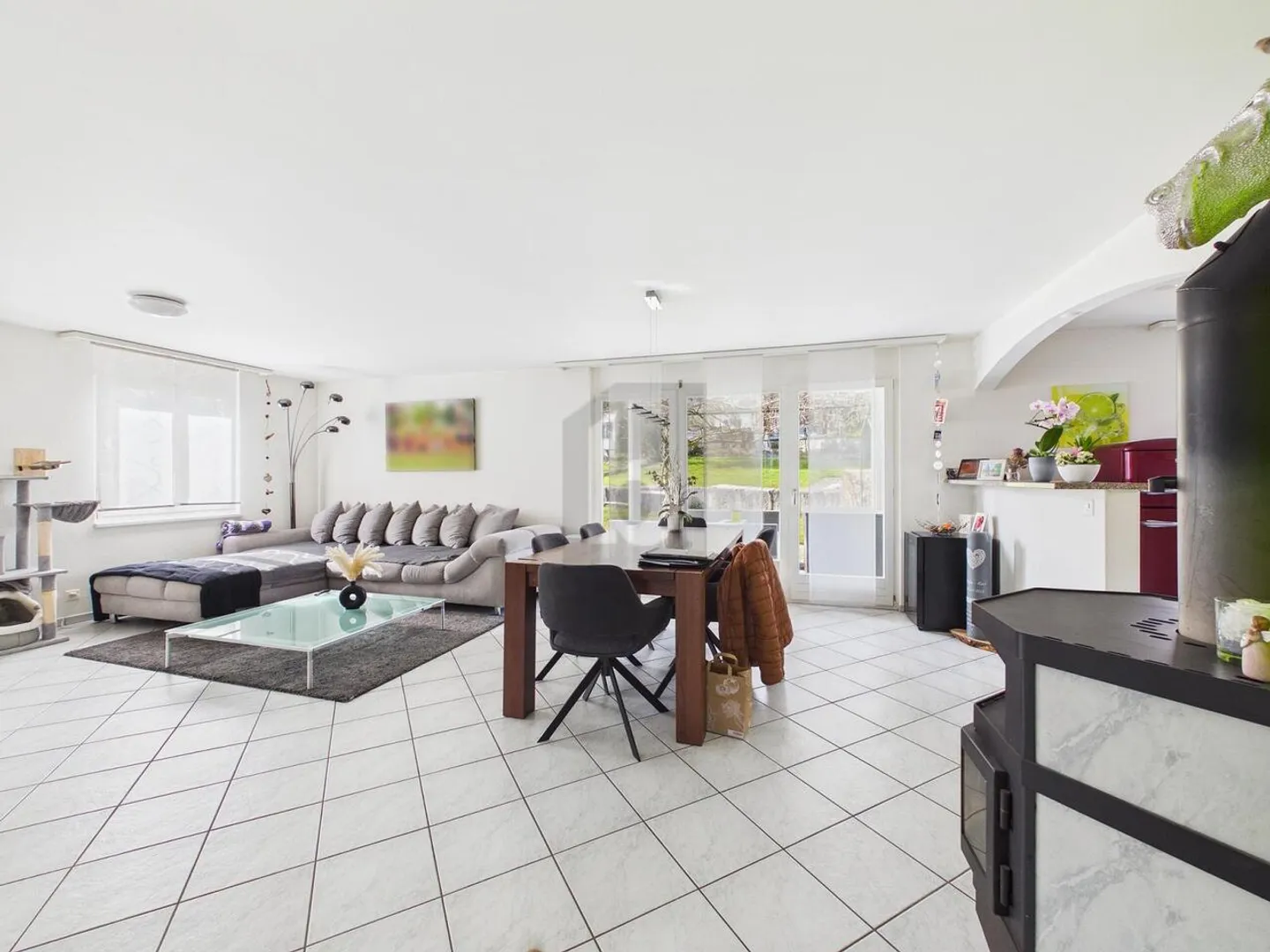 Ampio appartamento con giardino - Foto 3 di 6