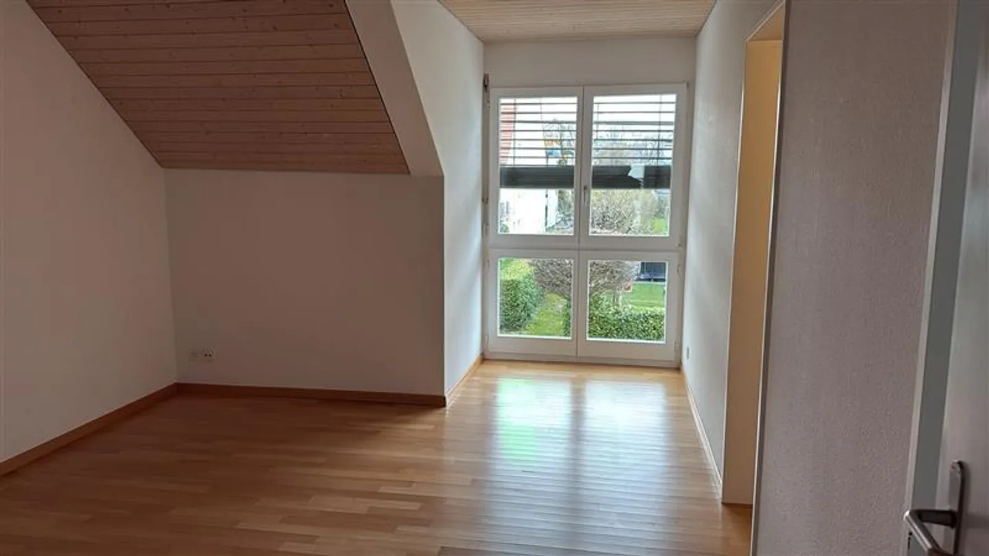 Appartamento duplex 2.5 con ampio sottotetto - Foto 7 di 9