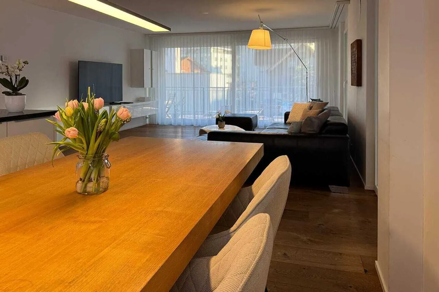 4.5-Room Family Apartment with Large Terrace in Ennetbürgen - Photo 8 of 13