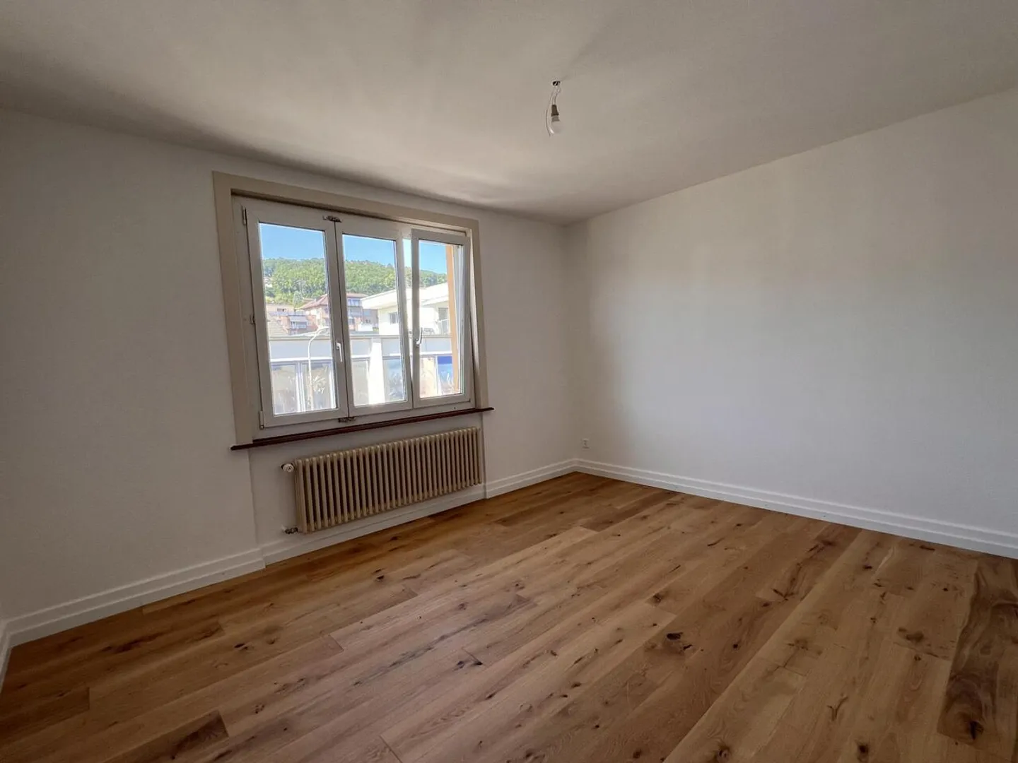 Appartement lumineux avec vue - Photo 6 sur 8