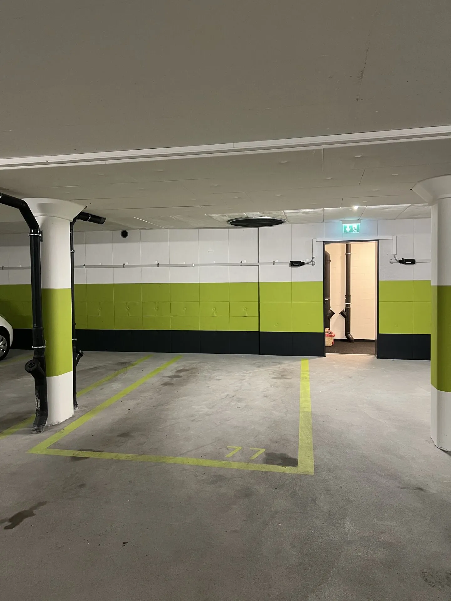 Posto auto sotterraneo centrale in affitto - Foto 1 di 1