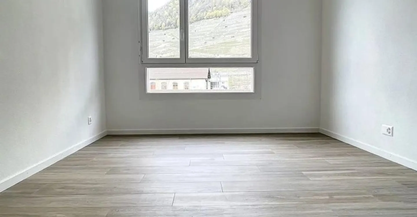 For rent in Aigle, magnificent 3.5-room apartment on the 2nd floor - Photo 5 of 8