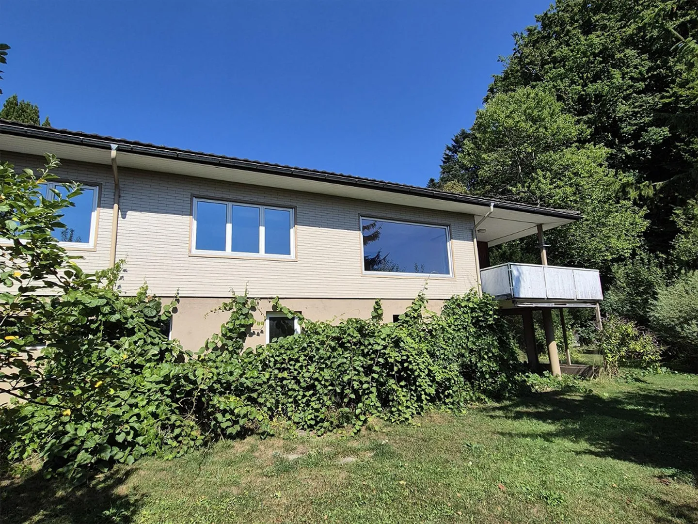 Charmantes Einfamilienhaus in der Natur - Foto 2 von 21