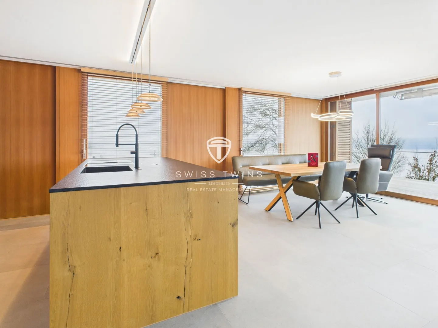 Exklusive 4.5-Zimmer-Luxuswohnung mit Seeblick - Foto 1 von 18