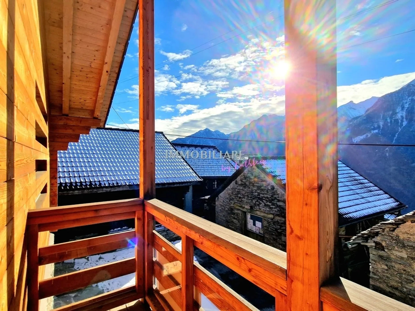 Rustique Élégant en Style Loft, avec Bâtiment Annexe, Village Montagnard à 1 100 m, Transports Publics - Photo 12 sur 13