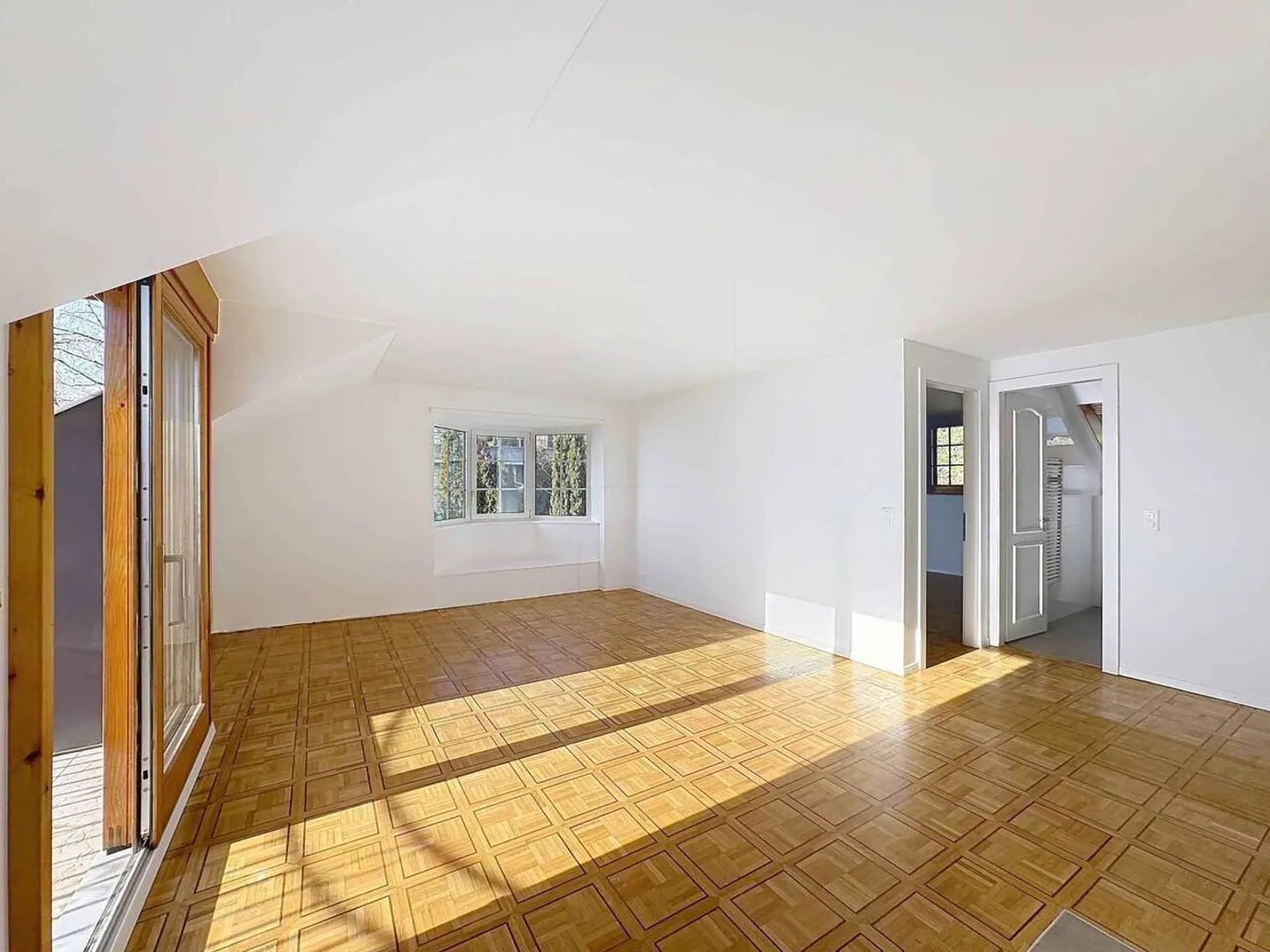 Charming Apartment with Lake View - Photo 1 of 11
