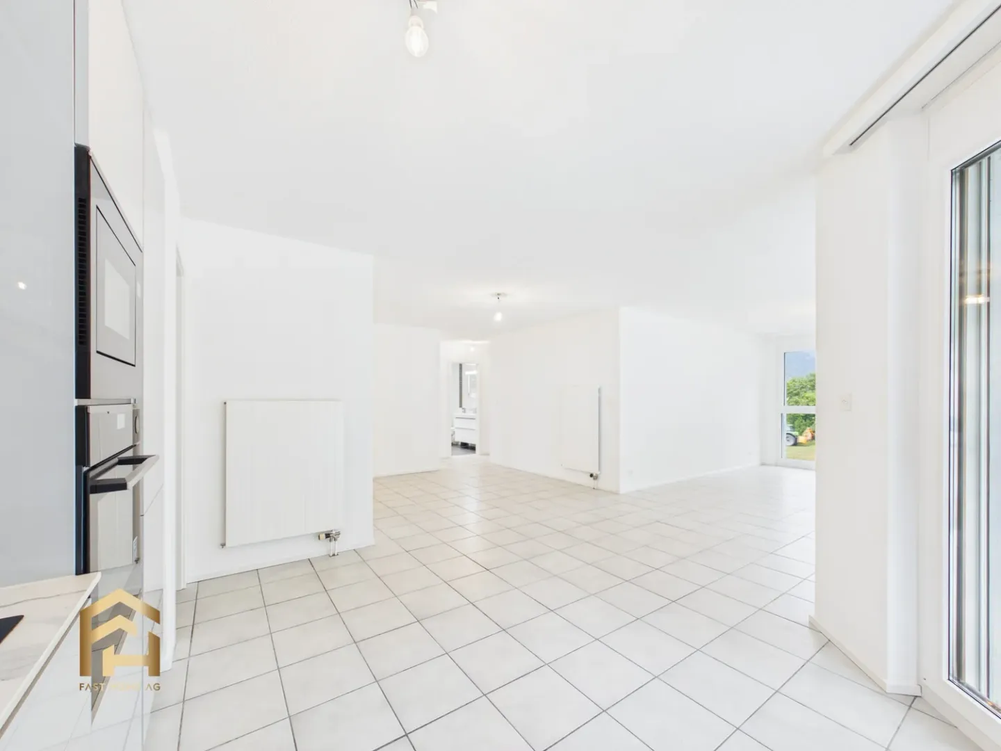 Helle 4.5-Zimmerwohnung mit Balkon - Foto 3 von 13