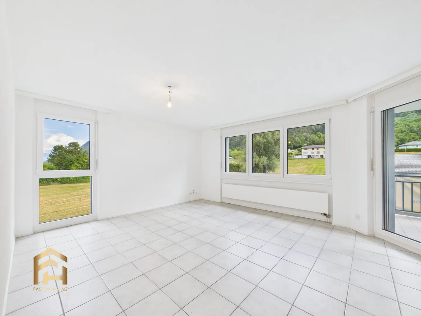 Helle 4.5-Zimmerwohnung mit Balkon - Foto 5 von 13