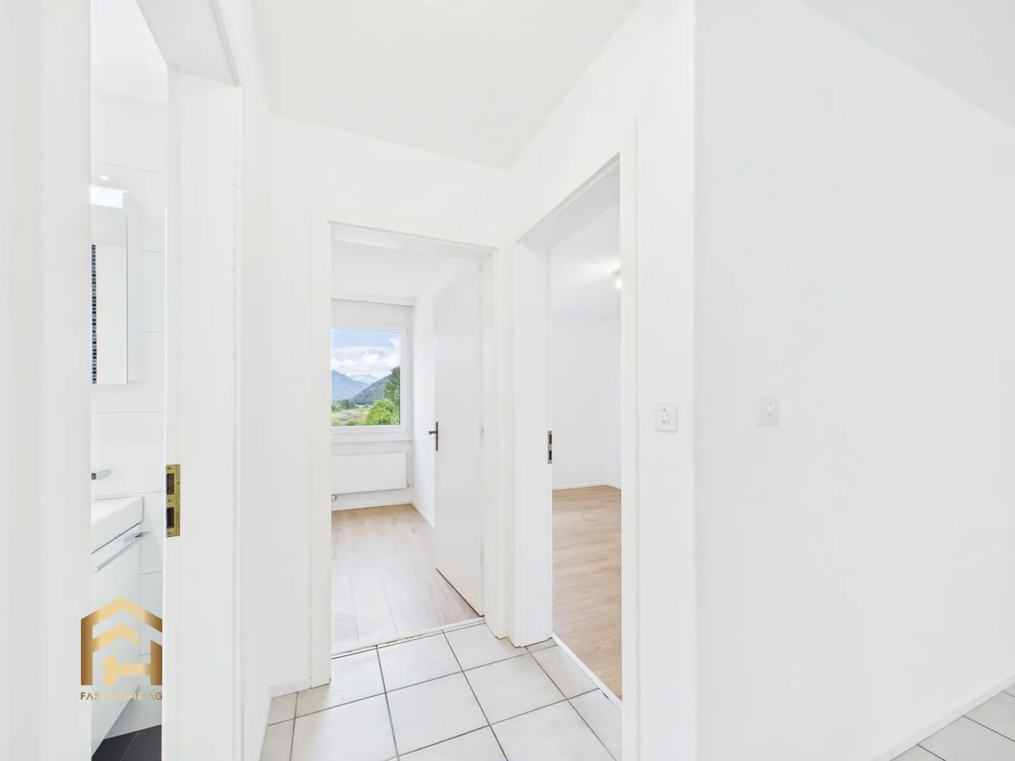 Helle 4.5-Zimmerwohnung mit Balkon - Foto 9 von 13