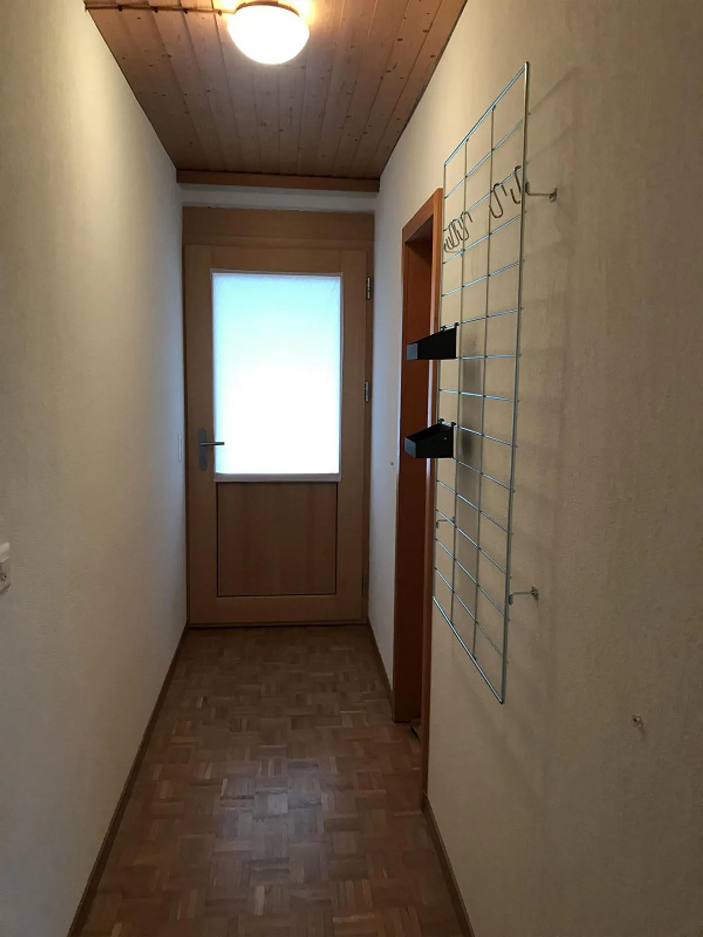 Modernes Apartment in Köniz - Foto 4 von 28